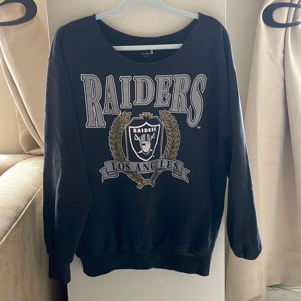 Vintage LA Raiders sweatshirt